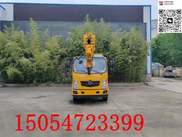 10噸汽車吊，搭配12噸卷揚(yáng)機(jī)，150馬力發(fā)動(dòng)機(jī)，軸距僅2.9米，小巧靈活，動(dòng)力十足！