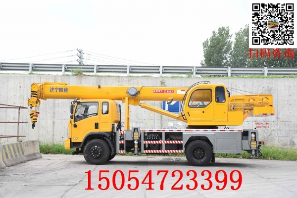 12噸東風(fēng)汽車吊，起升高度40米，軸距4.2米，加配三聯(lián)泵